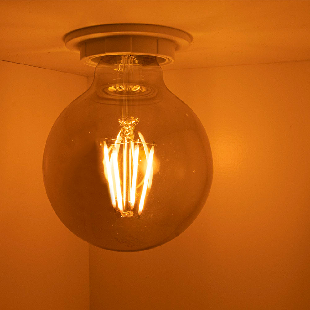 LED Filament Globe lamp smoked - 80mm - 6 Watt - Dimbaar - 2200K - Extra warm - vooraanzicht - sfeerfoto