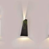 LED Wandlamp buiten 6W | driehoek| IP54 | zwart | 3000K - Warm wit