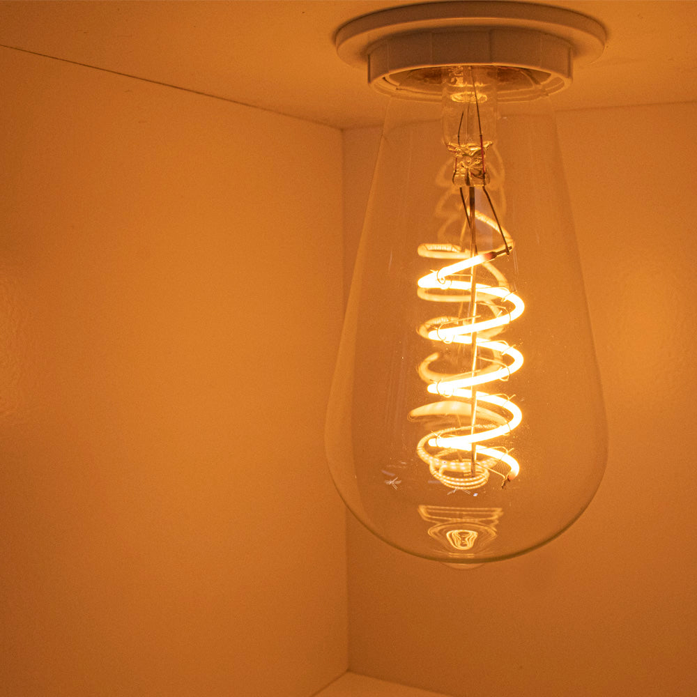 LED Filament Edison lamp spiraal | 64mm | 4 Watt | Dimbaar | 2200K - sfeerfoto